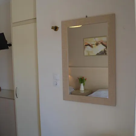 Archontissa 2* Ermoupoli