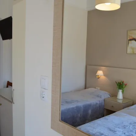 Konukevi Archontissa