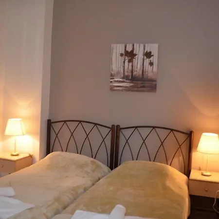 Archontissa Pensionat 2*